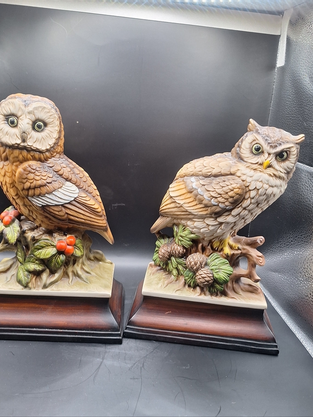 This set of 2 vintage ceramic owls by Evergreen Ceramics from 1978